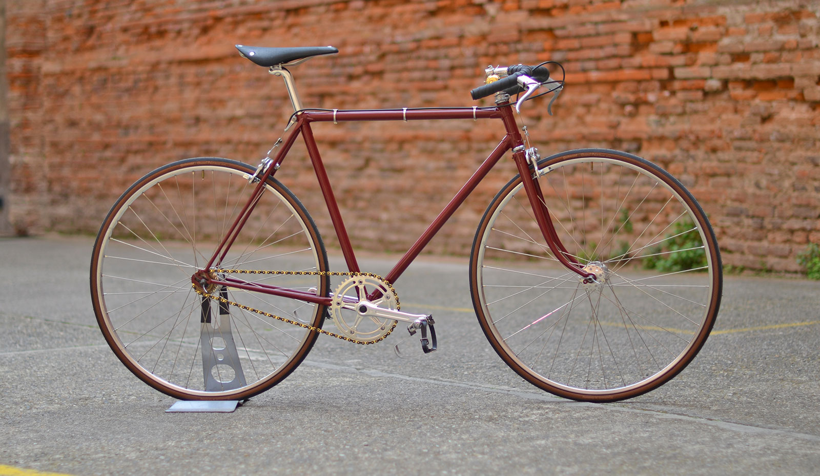 Velo Vintage Cafe Racer