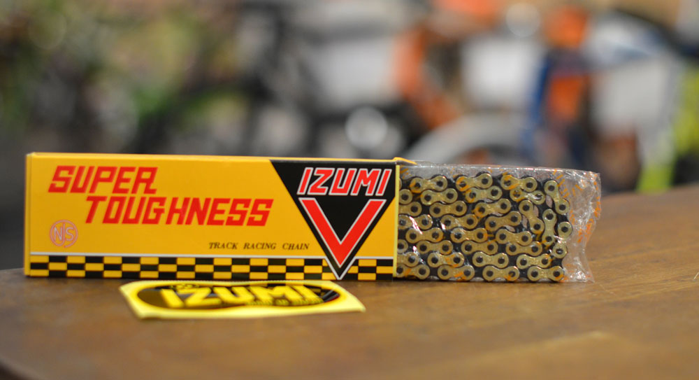 chaine-izumi super toughness track piste NJS