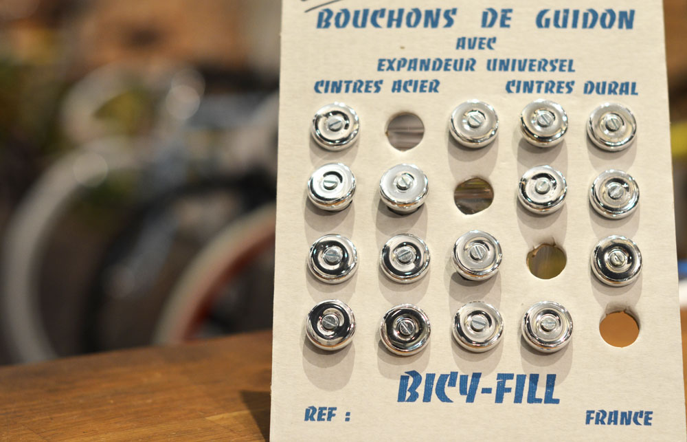 Bouchons De Cintre